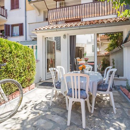 Family Apartment Romina Vrsar Exterior photo