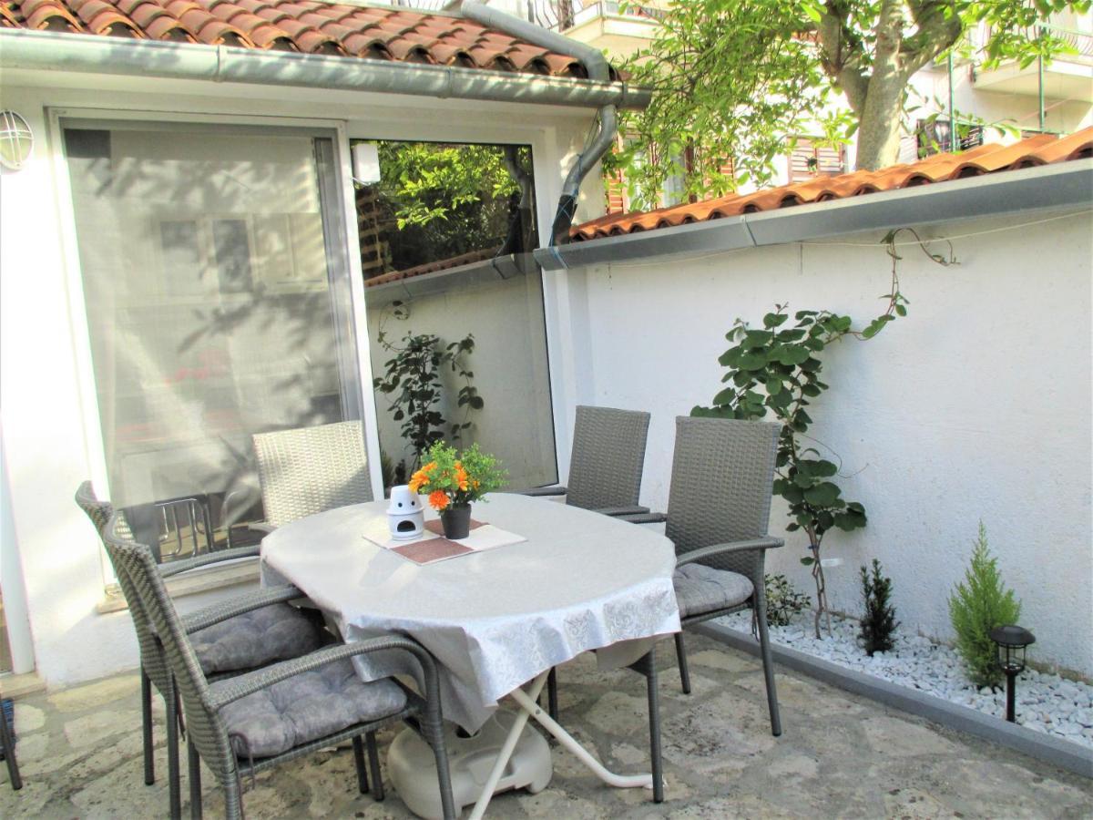 Family Apartment Romina Vrsar Exterior photo
